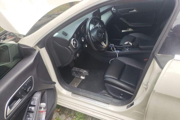 Used Mercedes-Benz CLA 2015 CLA 200 Driver Seat