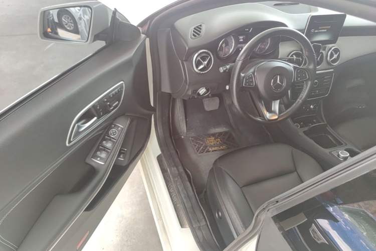 Used Mercedes-Benz CLA 2015 CLA 200 Driver Seat