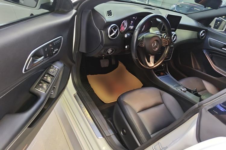 Used Mercedes-Benz CLA 2015 CLA 200 Driver Seat