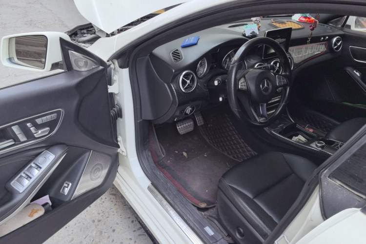 Used Mercedes-Benz CLA 2015 CLA 200 Driver Seat
