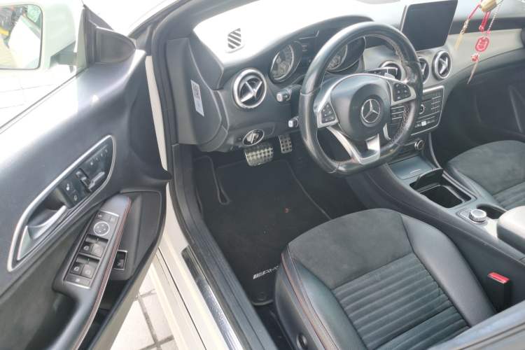 Used Mercedes-Benz CLA 2015 CLA 220 4MATIC Driver Seat