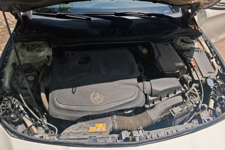 Used Mercedes-Benz CLA 2015 CLA 200 Engine Bay
