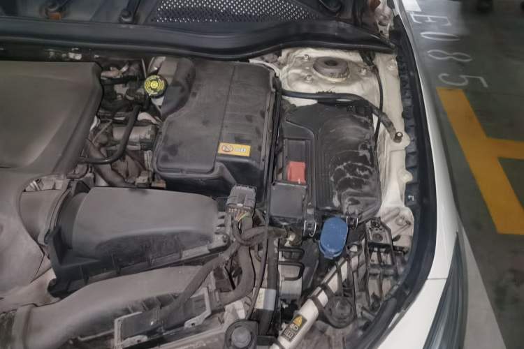 Used Mercedes-Benz CLA 2015 CLA 200 Engine Bay Left