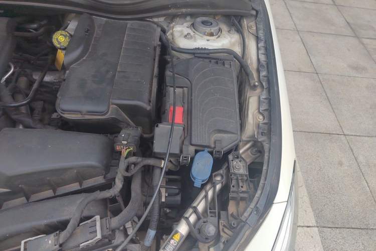 Used Mercedes-Benz CLA 2015 CLA 220 4MATIC Engine Bay Left