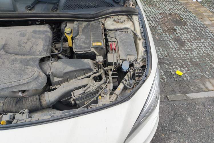 Used Mercedes-Benz CLA 2015 CLA 220 4MATIC Engine Bay Left