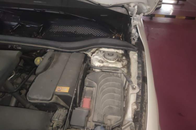 Used Mercedes-Benz CLA 2015 CLA 220 4MATIC Engine Bay Left