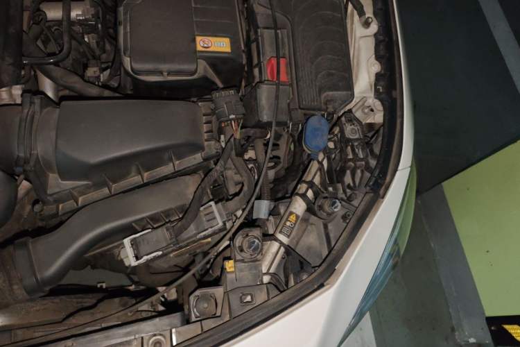 Used Mercedes-Benz CLA 2015 CLA 200 Engine Bay Left