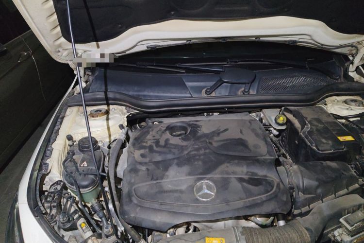 Used Mercedes-Benz CLA 2015 CLA 200 Engine Bay Right