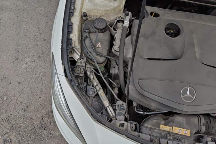 Used Mercedes-Benz CLA 2015 CLA 220 4MATIC Engine Bay Right