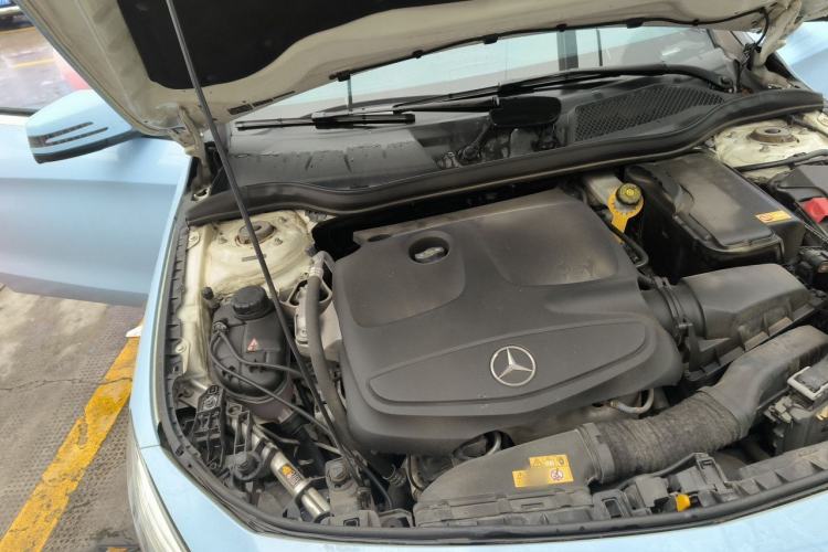 Used Mercedes-Benz CLA 2015 CLA 220 4MATIC Engine Bay Right