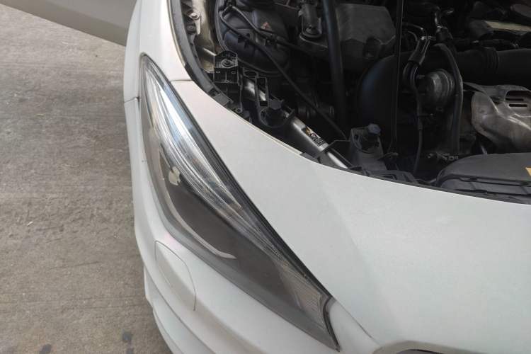 Used Mercedes-Benz CLA 2015 CLA 220 4MATIC Engine Bay Right
