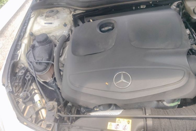 Used Mercedes-Benz CLA 2015 CLA 200 Engine Bay Right