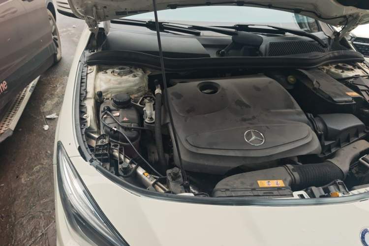 Used Mercedes-Benz CLA 2015 CLA 220 4MATIC Engine Bay Right