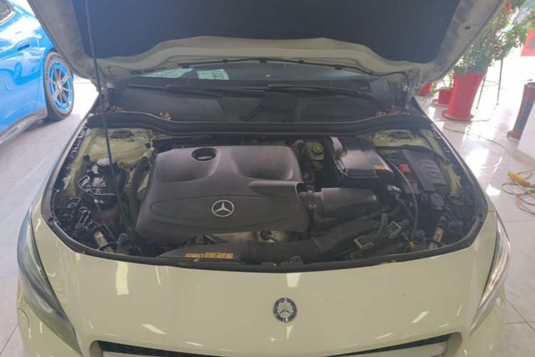 Used Mercedes-Benz CLA 2015 CLA 200 Engine Bay