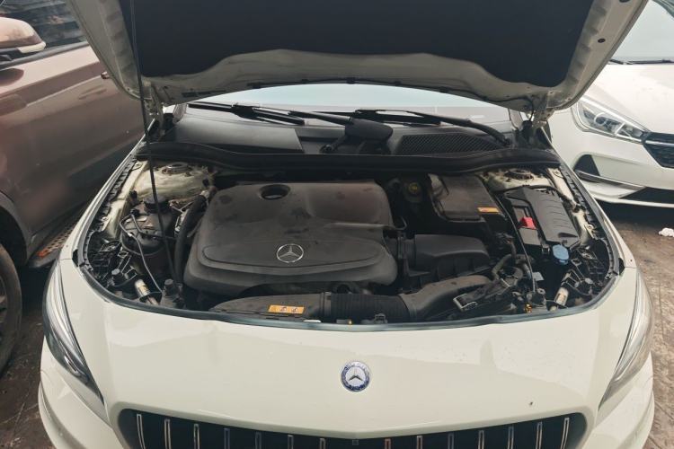 Used Mercedes-Benz CLA 2015 CLA 220 4MATIC Engine Bay