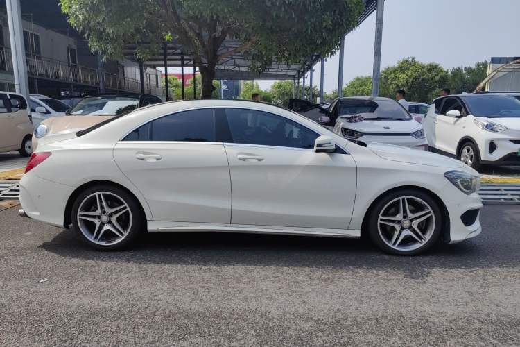 Used Mercedes-Benz CLA 2015 CLA 220 4MATIC Exterior 2
