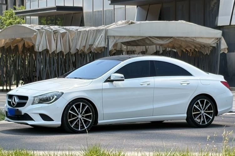 Used Mercedes-Benz CLA 2015 CLA 200 Exterior 2