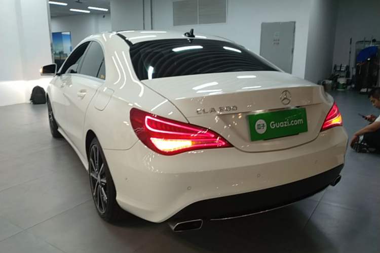 Used Mercedes-Benz CLA 2015 CLA 200 Exterior 2