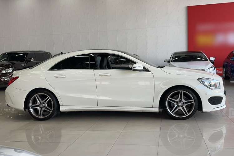 Used Mercedes-Benz CLA 2015 CLA 220 4MATIC Exterior 2