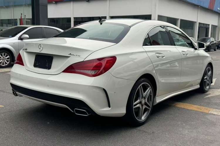 Used Mercedes-Benz CLA 2015 CLA 220 4MATIC Exterior 2