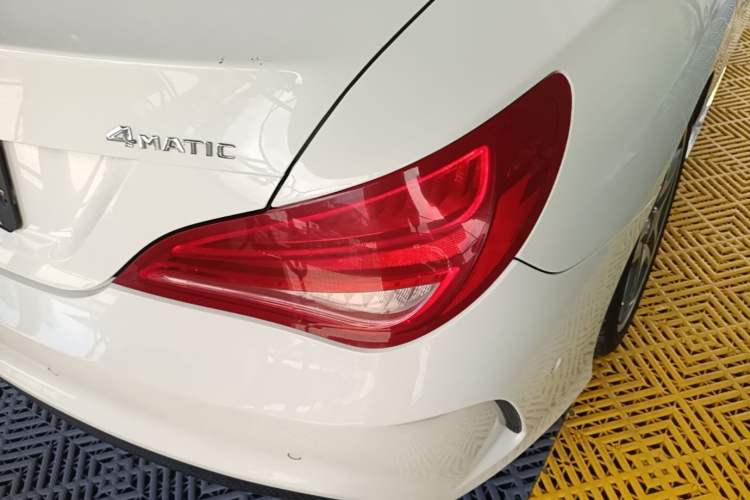 Used Mercedes-Benz CLA 2015 CLA 220 4MATIC Exterior 3