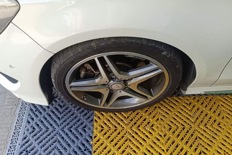 Used Mercedes-Benz CLA 2015 CLA 220 4MATIC Exterior 4