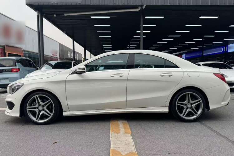 Used Mercedes-Benz CLA 2015 CLA 220 4MATIC Exterior 4