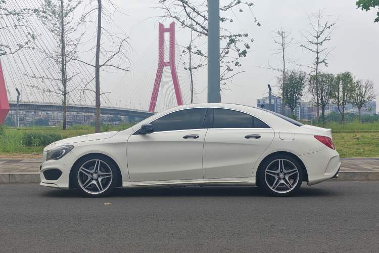 Used Mercedes-Benz CLA 2015 CLA 220 4MATIC Exterior 6