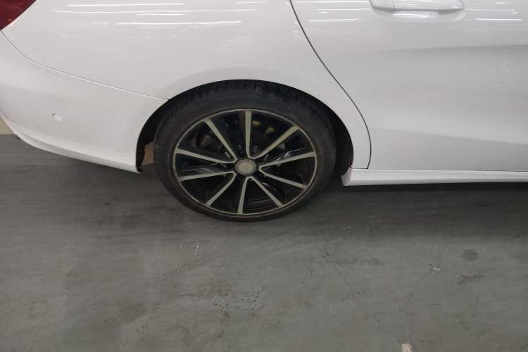 Used Mercedes-Benz CLA 2015 CLA 200 Exterior 8