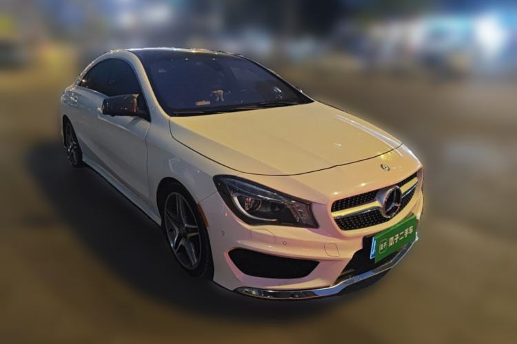 Used Mercedes-Benz CLA 2015 CLA 220 4MATIC Front Right 45 Deg