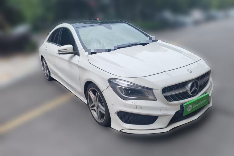 Used Mercedes-Benz CLA 2015 CLA 220 4MATIC Front Right 45 Deg