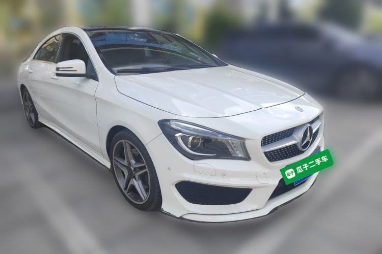 Used Mercedes-Benz CLA 2015 CLA 220 4MATIC Front Right 45 Deg