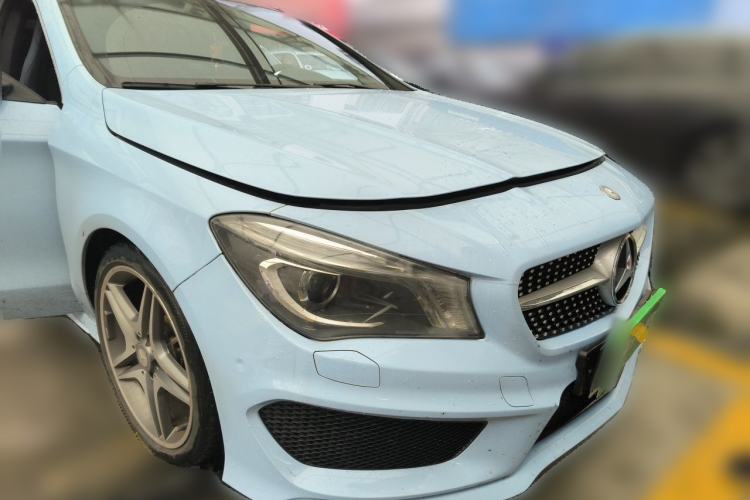 Used Mercedes-Benz CLA 2015 CLA 220 4MATIC Front Right 45 Deg