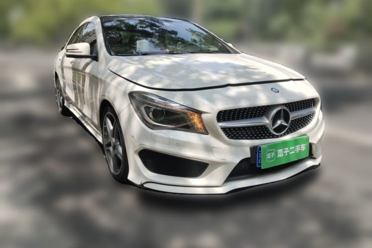 Used Mercedes-Benz CLA 2015 CLA 220 4MATIC Front Right 45 Deg