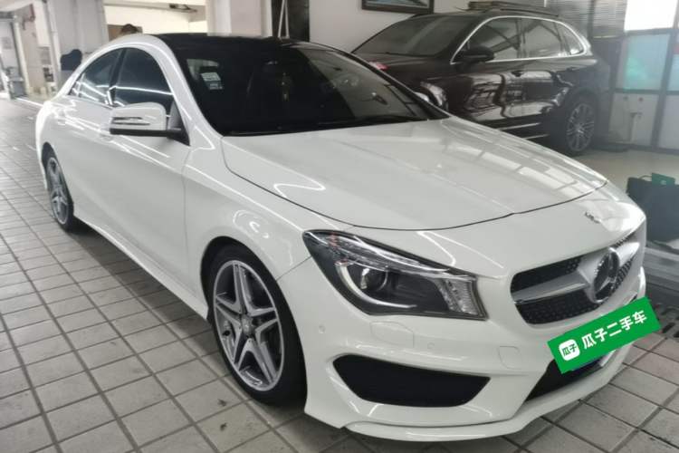 Used Mercedes-Benz CLA 2015 CLA 220 4MATIC Front Right 45 Deg