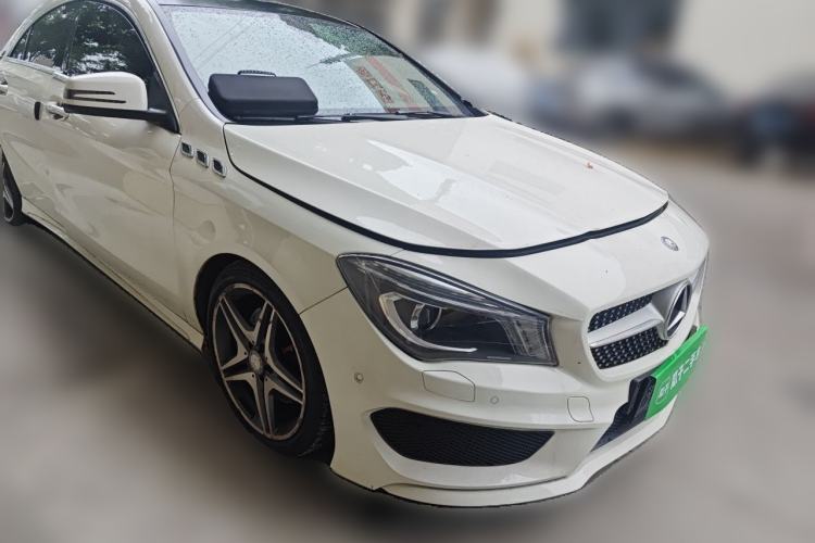 Used Mercedes-Benz CLA 2015 CLA 220 4MATIC Front Right 45 Deg