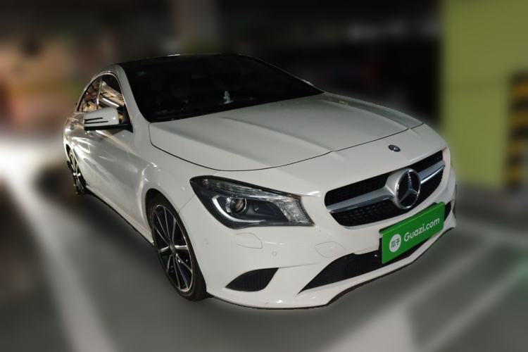 Used Mercedes-Benz CLA 2015 CLA 200 Front Right 45 Deg