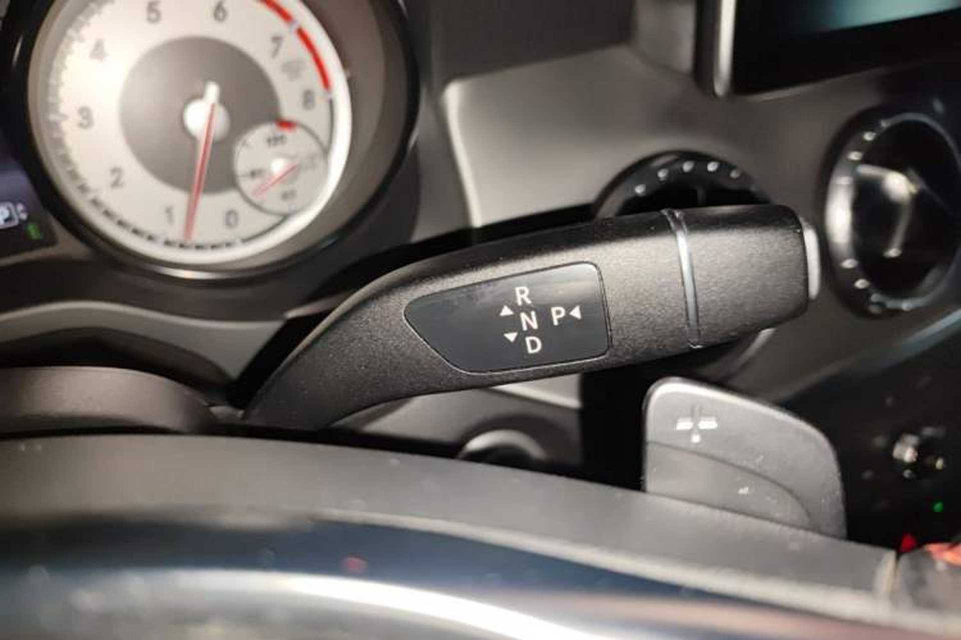 Used Mercedes-Benz CLA 2015 CLA 220 4MATIC Gear Lever