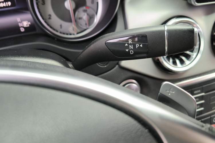 Used Mercedes-Benz CLA 2015 CLA 220 4MATIC Gear Lever