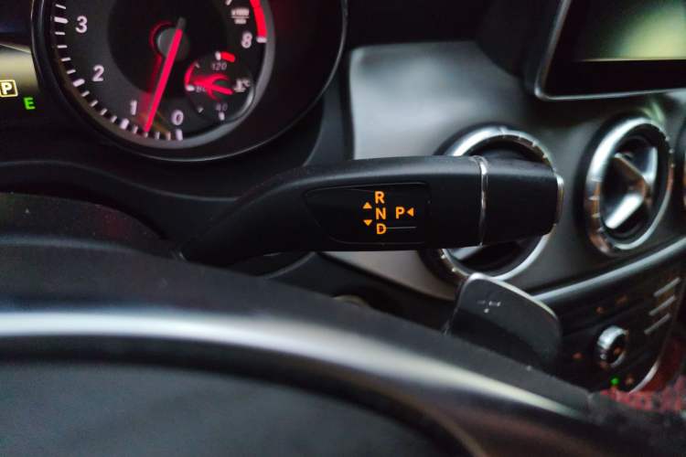 Used Mercedes-Benz CLA 2015 CLA 220 4MATIC Gear Lever