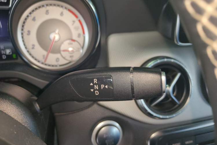 Used Mercedes-Benz CLA 2015 CLA 200 Gear Lever