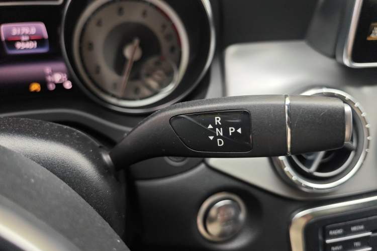 Used Mercedes-Benz CLA 2015 CLA 220 4MATIC Gear Lever