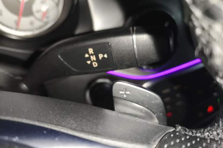 Used Mercedes-Benz CLA 2015 CLA 220 4MATIC Gear Lever