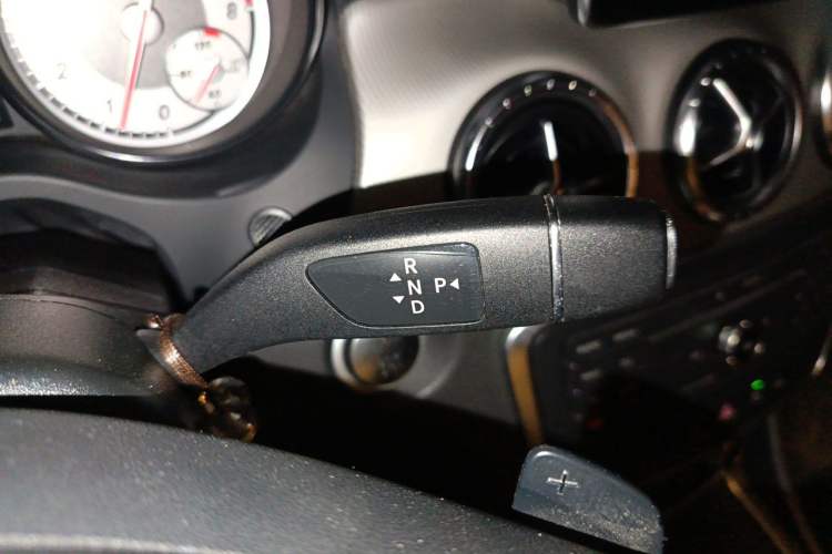 Used Mercedes-Benz CLA 2015 CLA 200 Gear Lever