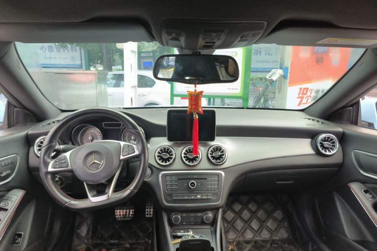 Used Mercedes-Benz CLA 2015 CLA 220 4MATIC Headliner