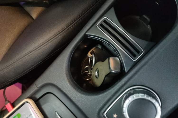 Used Mercedes-Benz CLA 2015 CLA 200 Interior 1