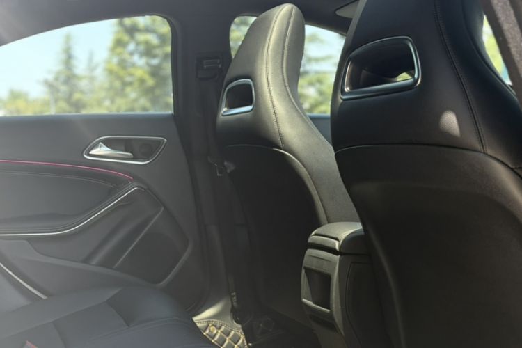 Used Mercedes-Benz CLA 2015 CLA 200 Interior 13