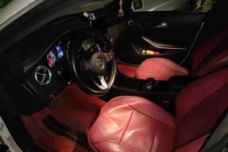 Used Mercedes-Benz CLA 2015 CLA 200 Left Front Seat