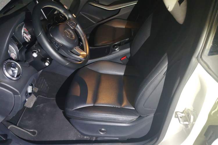 Used Mercedes-Benz CLA 2015 CLA 200 Left Front Seat
