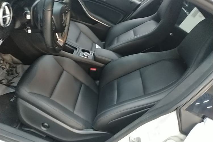 Used Mercedes-Benz CLA 2015 CLA 200 Left Front Seat